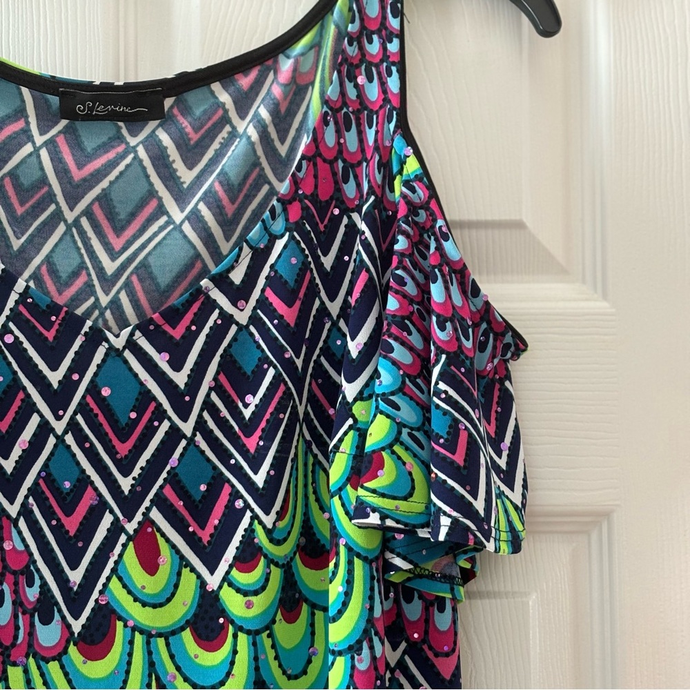 COLD SHOULDER BLOUSE - Picture 8 of 11